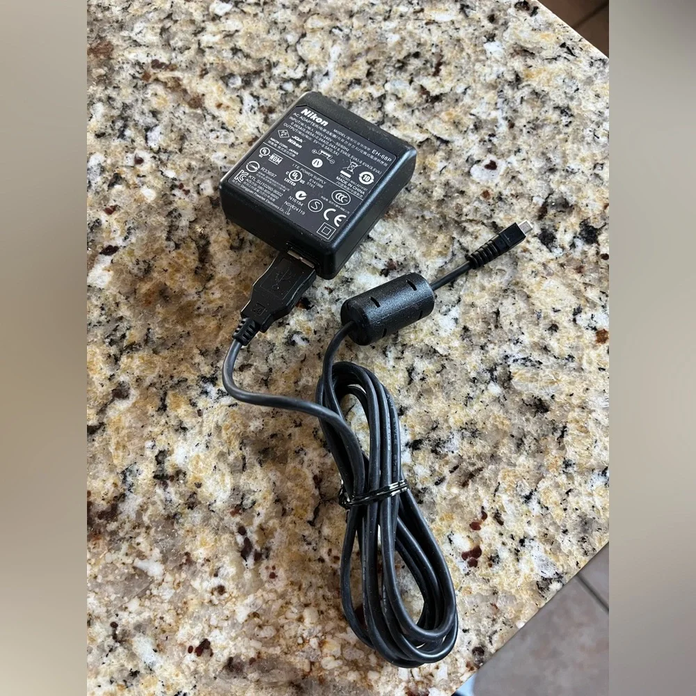 Nikon charger EH-68P